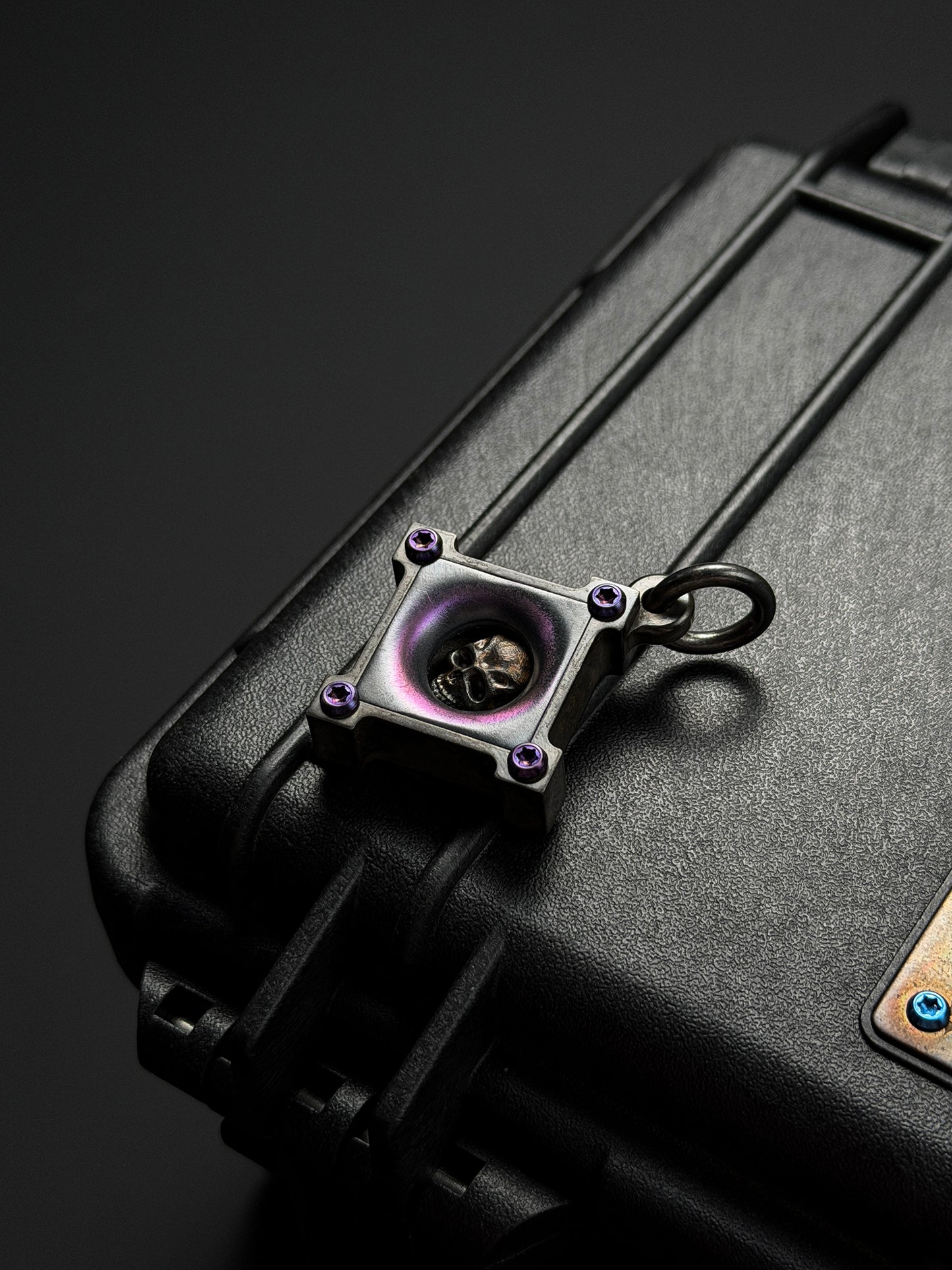 Steel Flame Bronze Warrior Killbox Pendant | Stainless-Steel Body × 3D M-Size Bronze Warrior Skull | Niobium Gradient Purple Background & Winged Warrior Skull Back Engraving