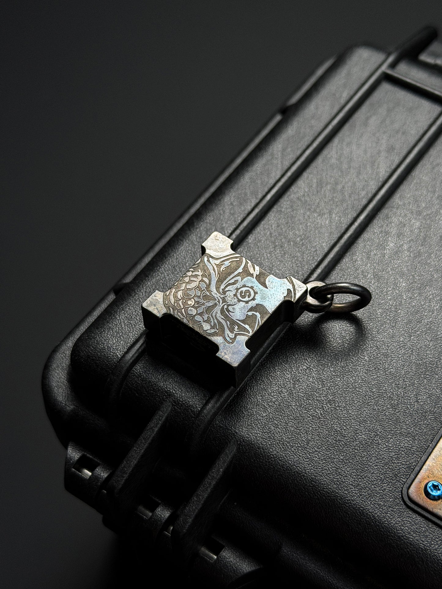 Steel Flame × Starlingear Killbox Collaboration Pendant | Stainless-Steel Body × 3D M-Size 925 Silver Skull | Blue Niobium S-Pattern Background & Dual Signature Engravings