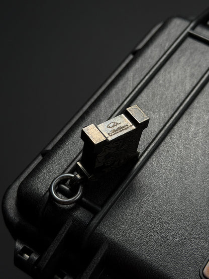 Steel Flame × Starlingear Killbox Collaboration Pendant | Stainless-Steel Body × 3D M-Size 925 Silver Skull | Blue Niobium S-Pattern Background & Dual Signature Engravings