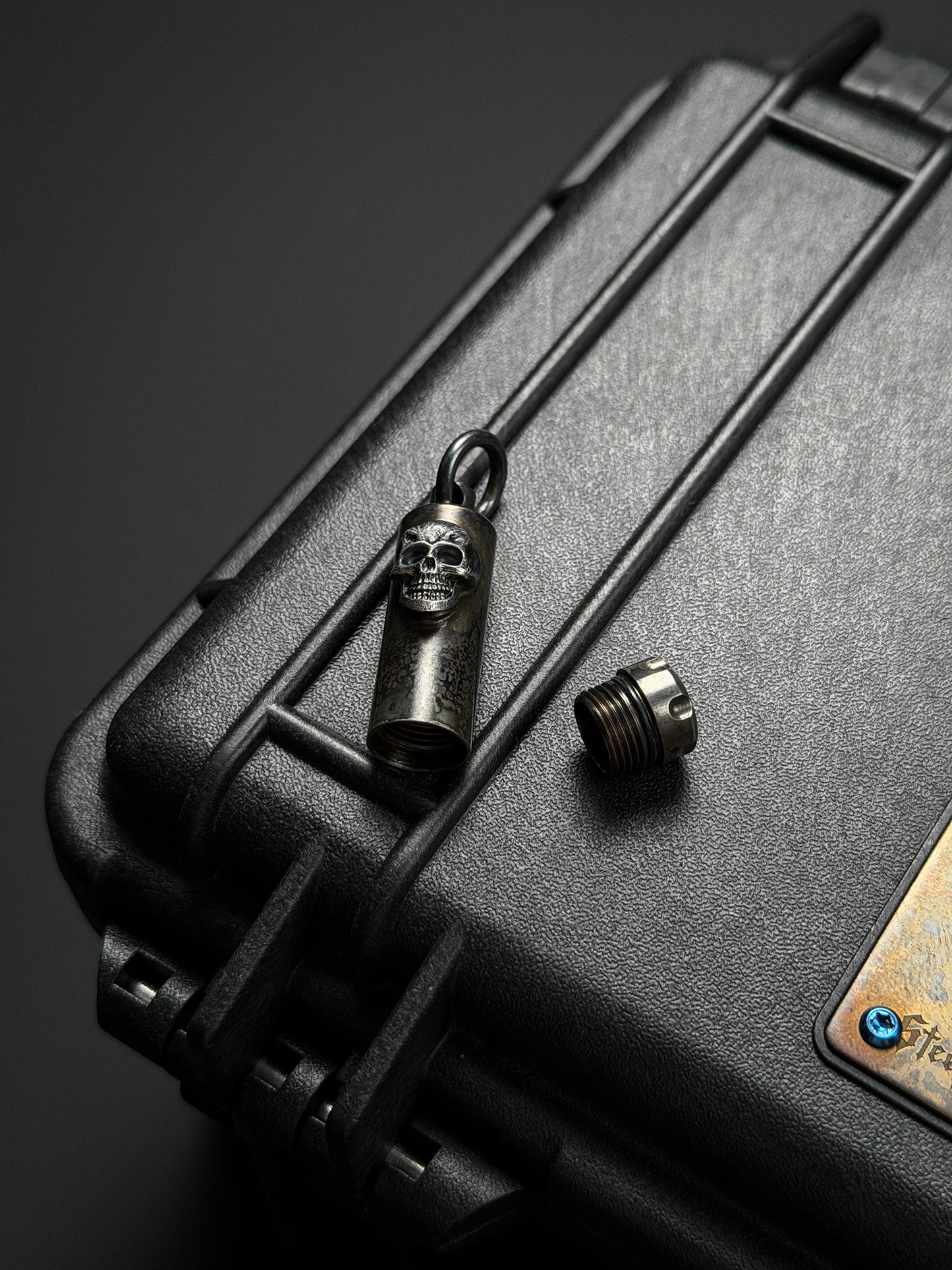 Steel Flame Dark Skull 925 Silver Pendant – EDC Waterproof Capsule