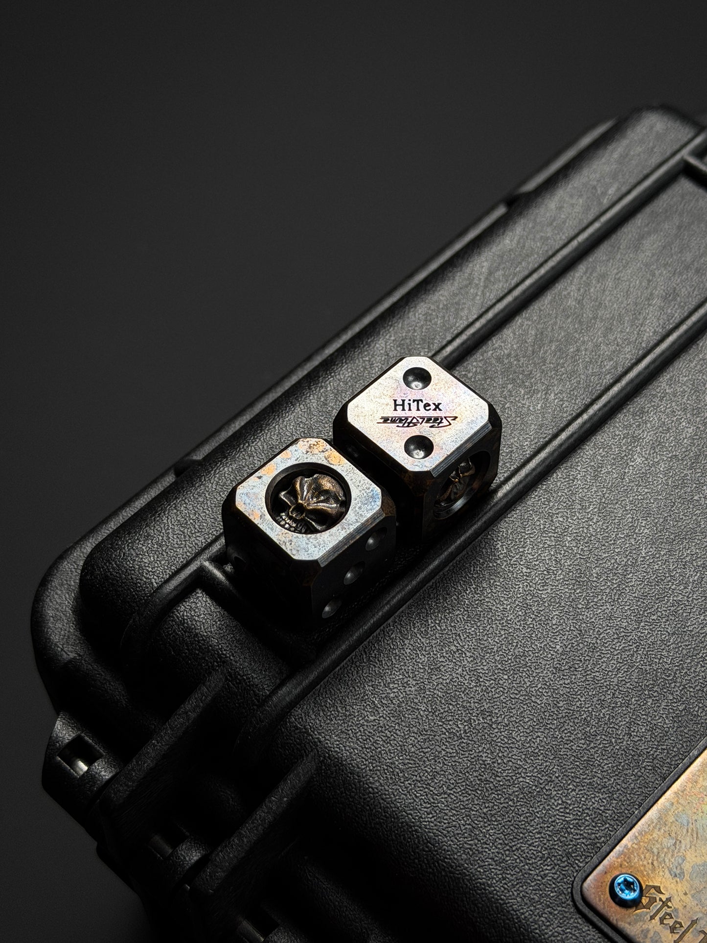 Steel Flame × HiTex コラボレーション ブロンズ ウォリアースカル ダイス（2個セット）