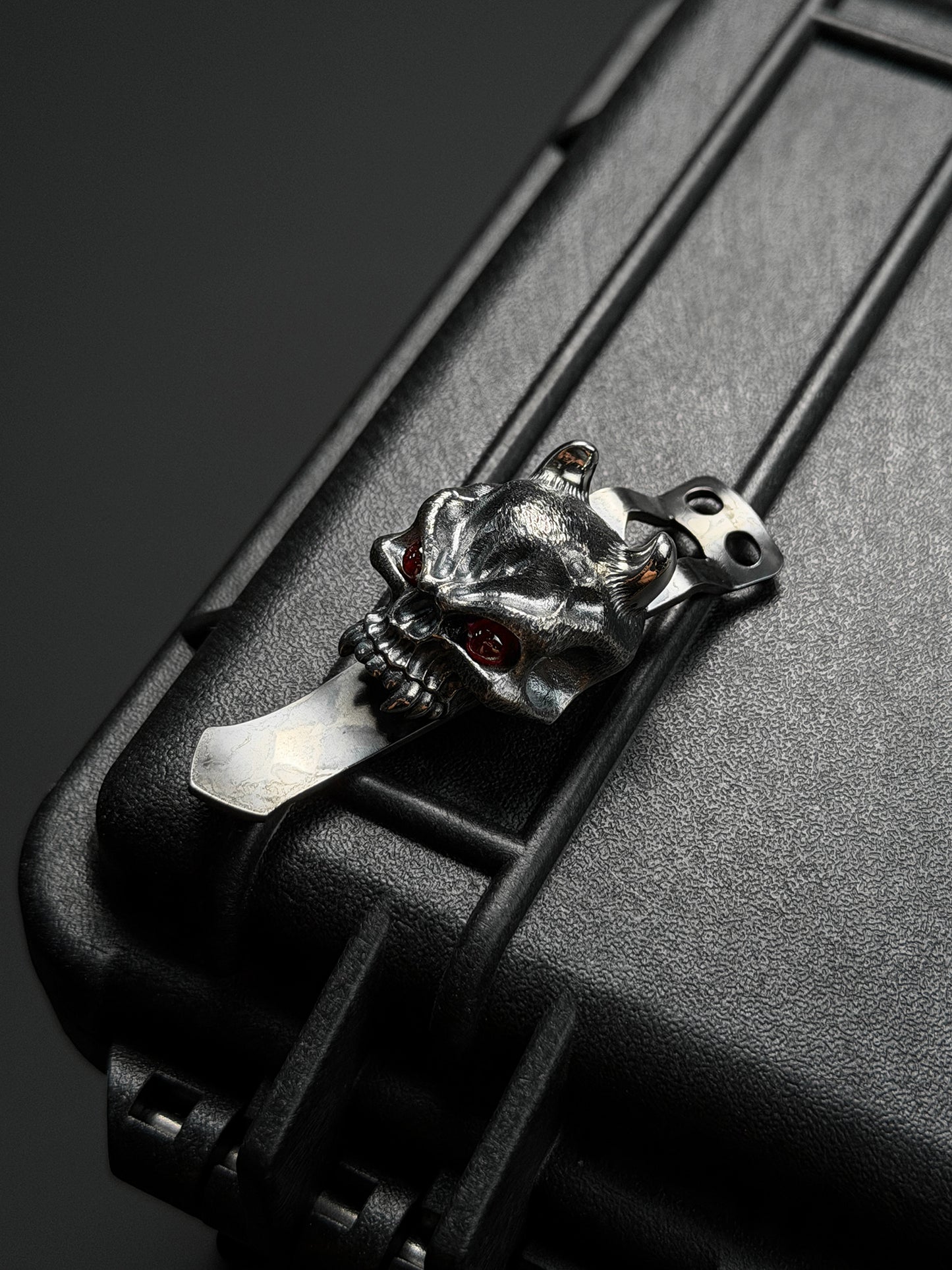 Steel Flame 925 シルバー XL ウォリアー 般若 フラッシュライトクリップ（レッドアイ）