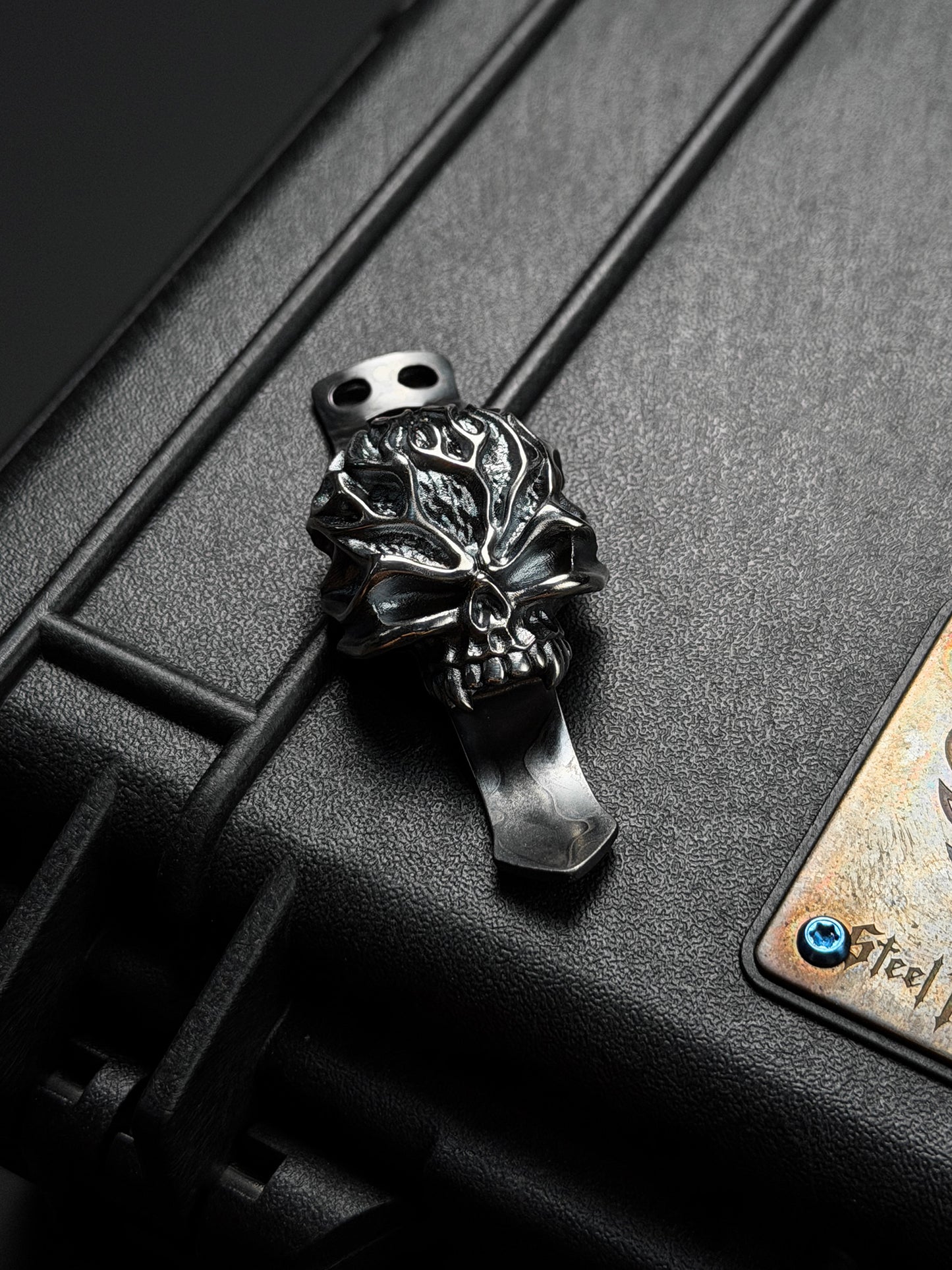 Steel Flame XL ウォリアー・リーパー スカル フラッシュライトクリップ（925 シルバー）