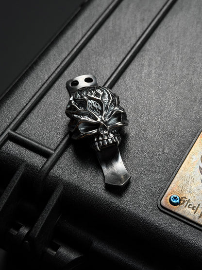 Steel Flame XL ウォリアー・リーパー スカル フラッシュライトクリップ（925 シルバー）