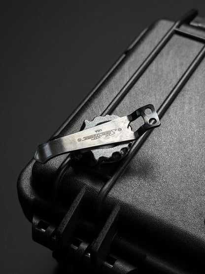 Steel Flame XL ウォリアー・リーパー スカル フラッシュライトクリップ（925 シルバー）