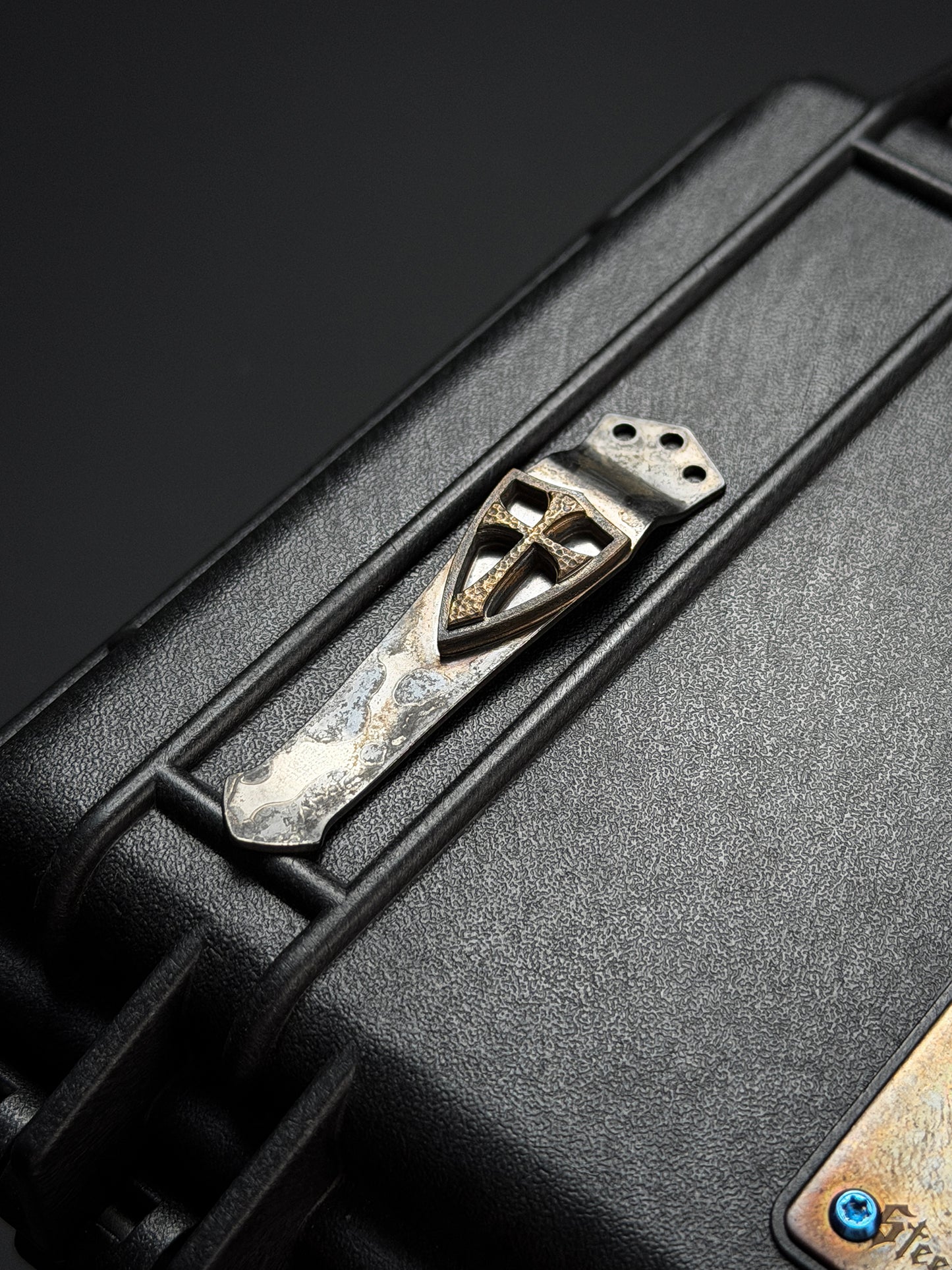 Steel Flame 3ホール ブロンズ クルセイダーシールド クリップ