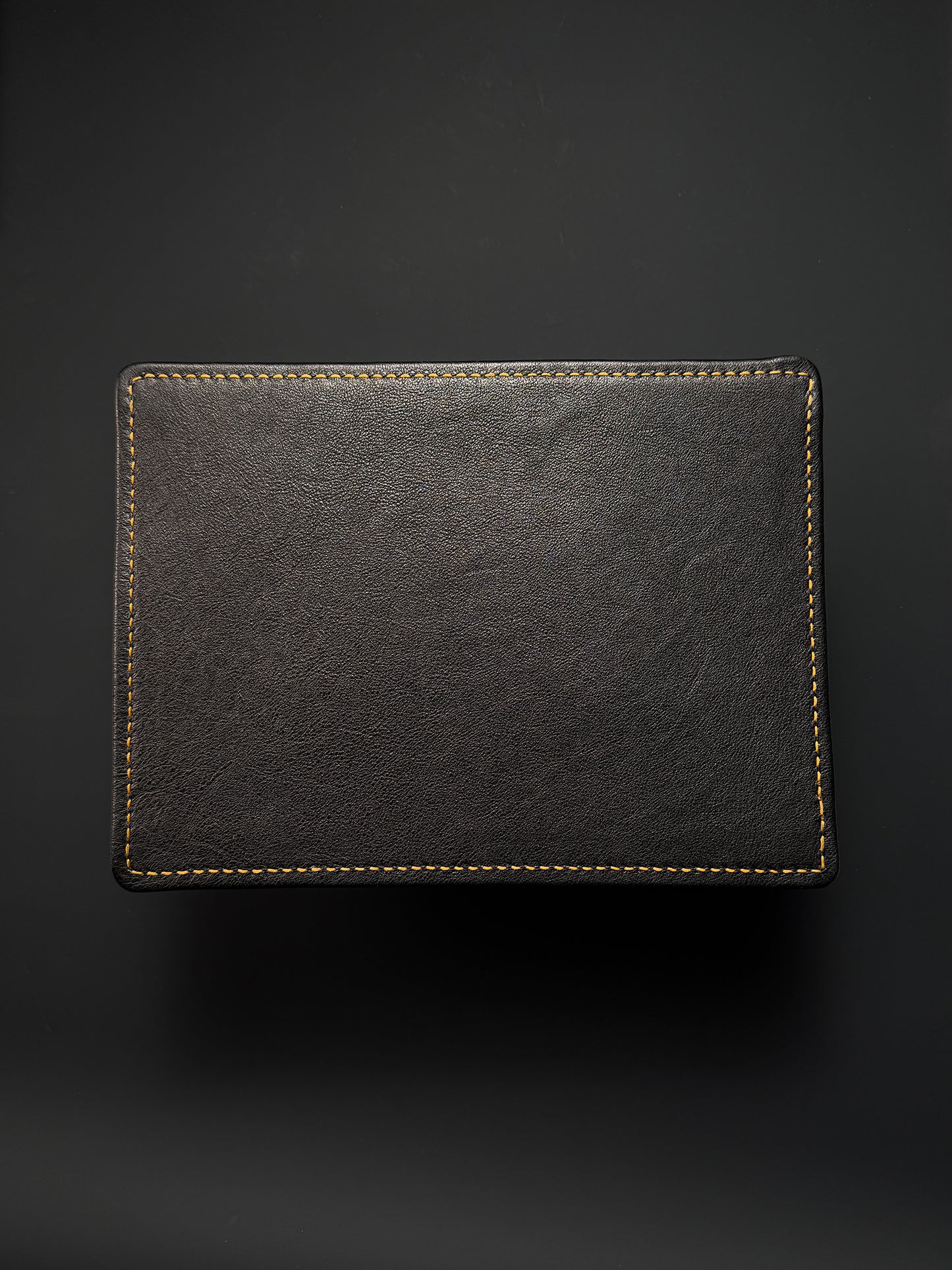 Made in Japan Wtopia Handmade Custom EDC Valet Tray
Lava Leather Inlay with Cowhide-Wrapped Edge
