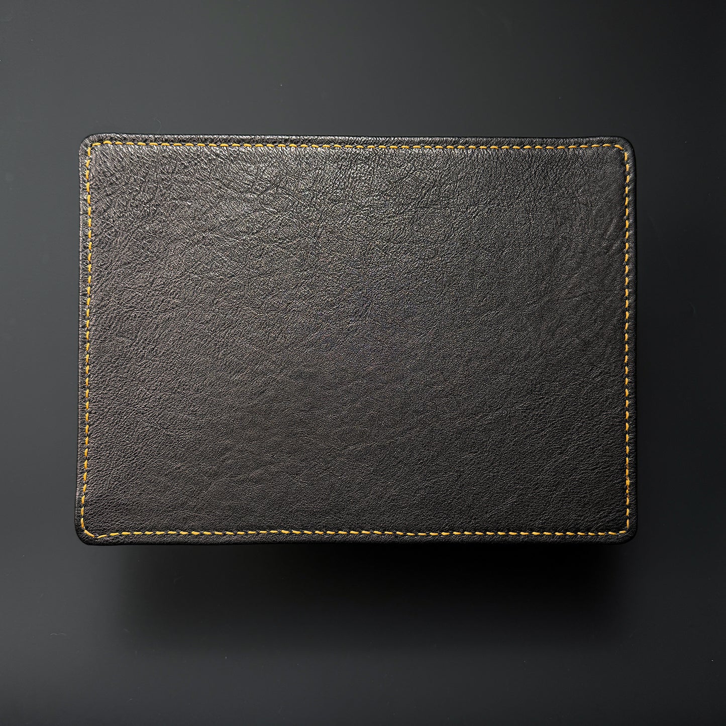 Made in Japan Wtopia Handmade Custom EDC Valet Tray
Lava Leather Inlay with Cowhide-Wrapped Edge