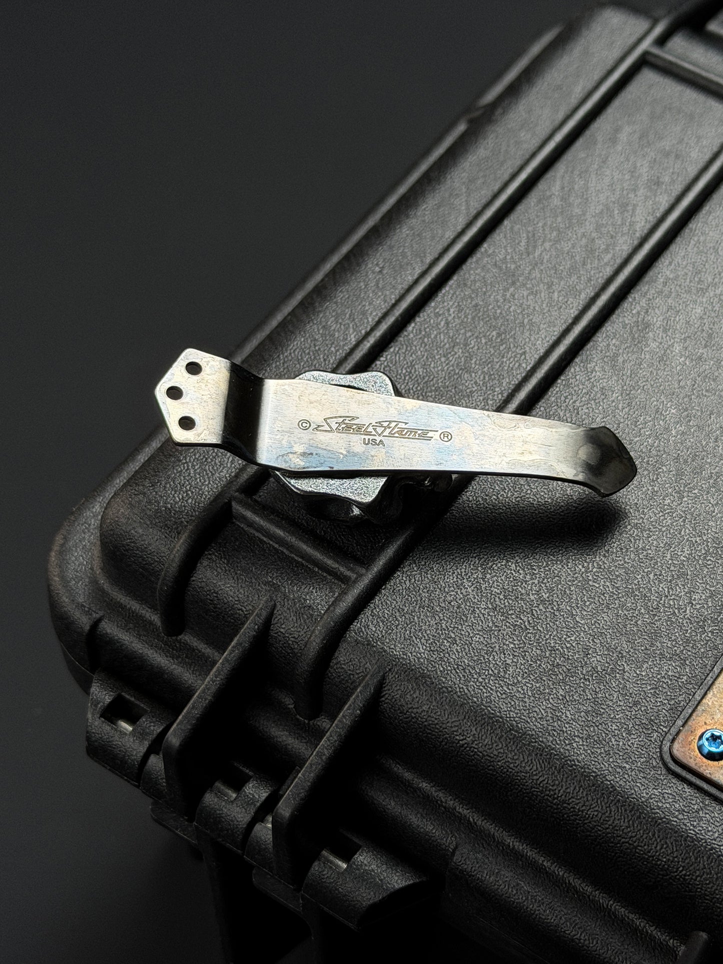 Steel Flame Silver Warrior Clip with Red Eye Inlay 3-Hole Clip