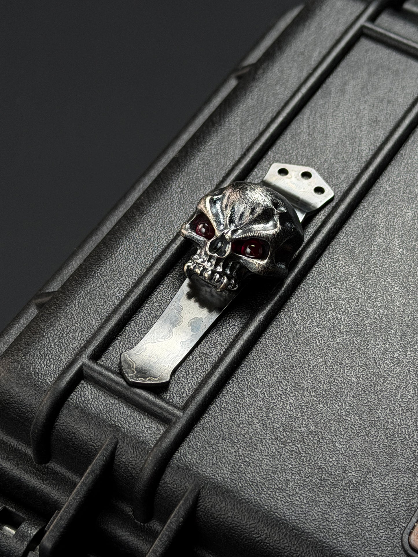 Steel Flame Silver Warrior Clip with Red Eye Inlay 3-Hole Clip