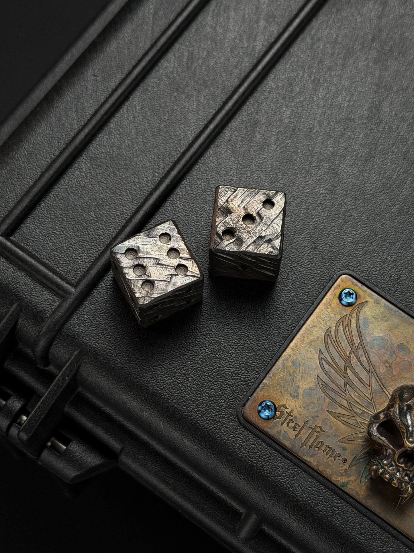 Sunshine Handmade Titanium Stone Dice Hand-Carved Titanium Alloy Dice