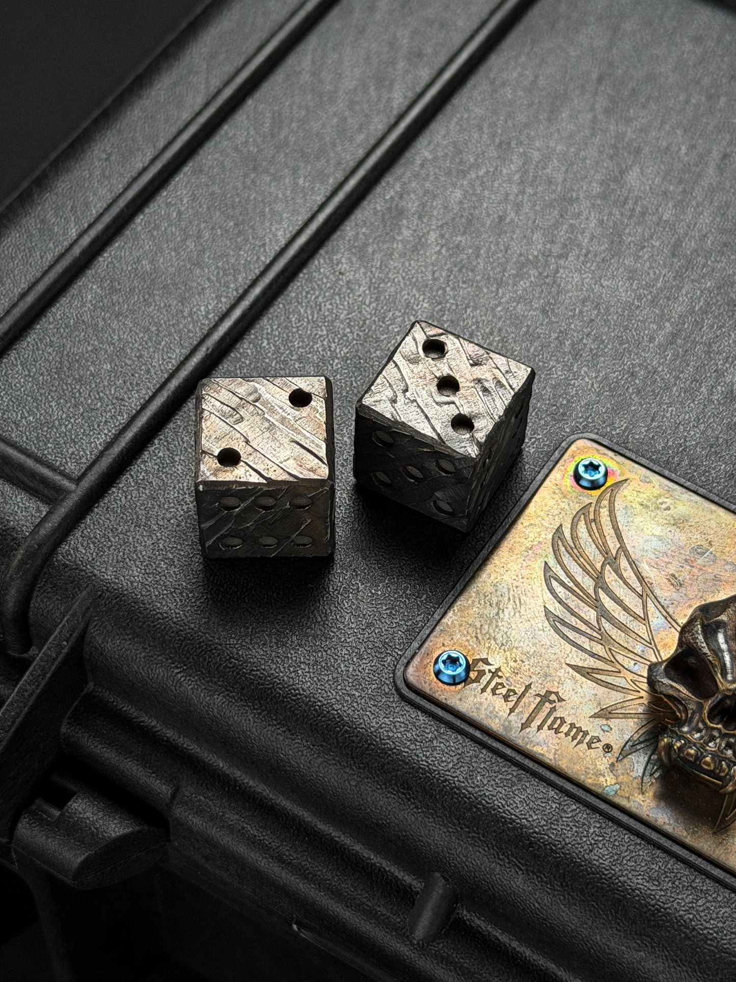 Sunshine Handmade Titanium Stone Dice Hand-Carved Titanium Alloy Dice