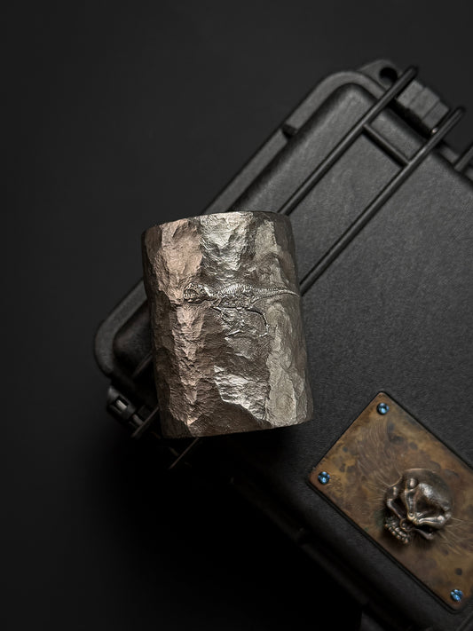 Sunizumi Original One-Off Hand-Carved Titanium Cup – Stone-Texture T-Rex