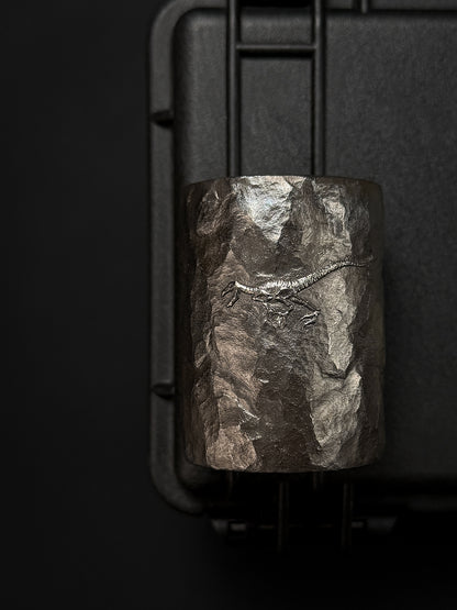 Sunizumi Original ワンオフ 手彫りチタン酒杯 石紋ラプトル