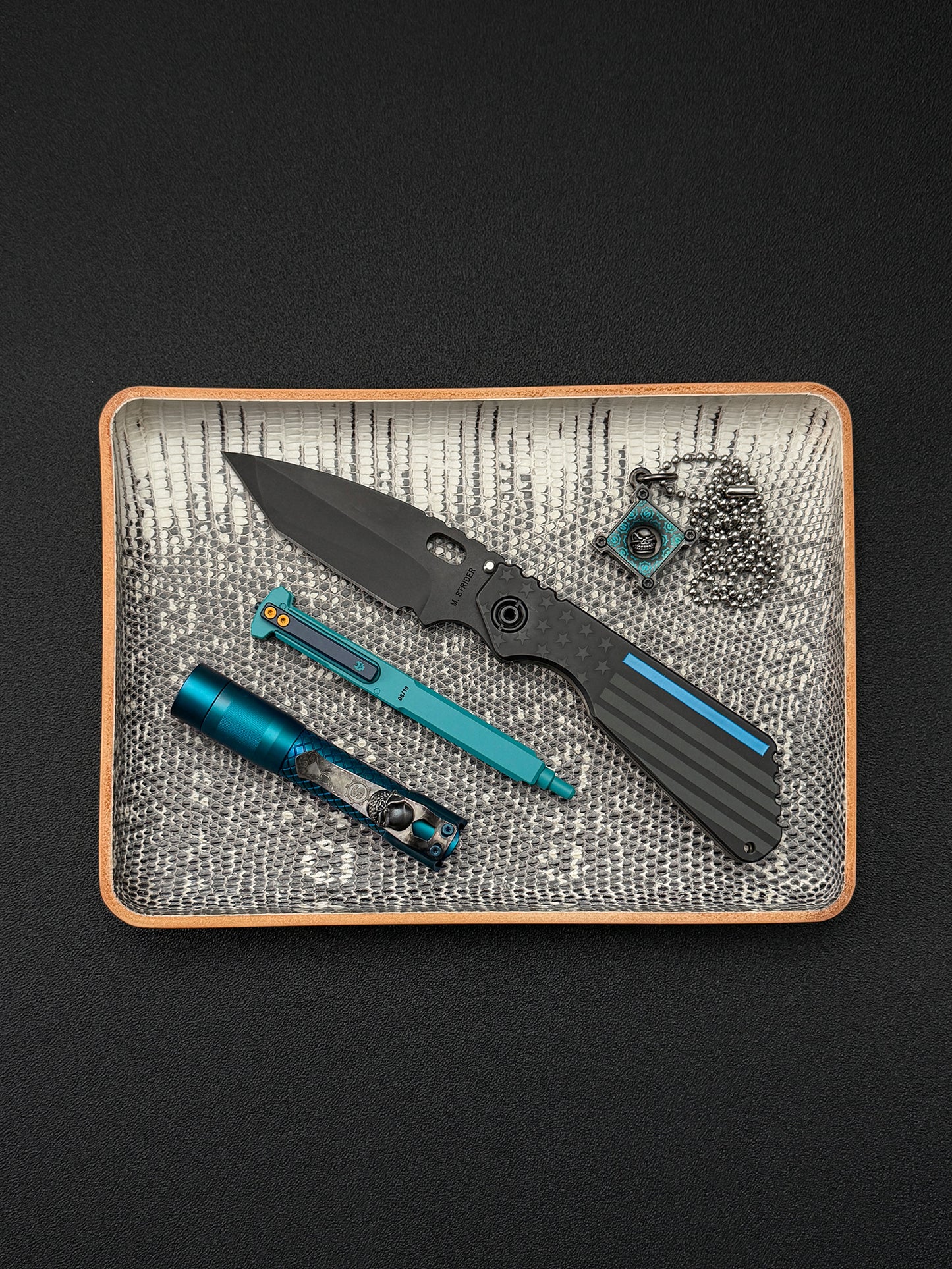 Etsurin Designed Rare Leather EDC Handmade Tray – Moon Ash Lizard Leather