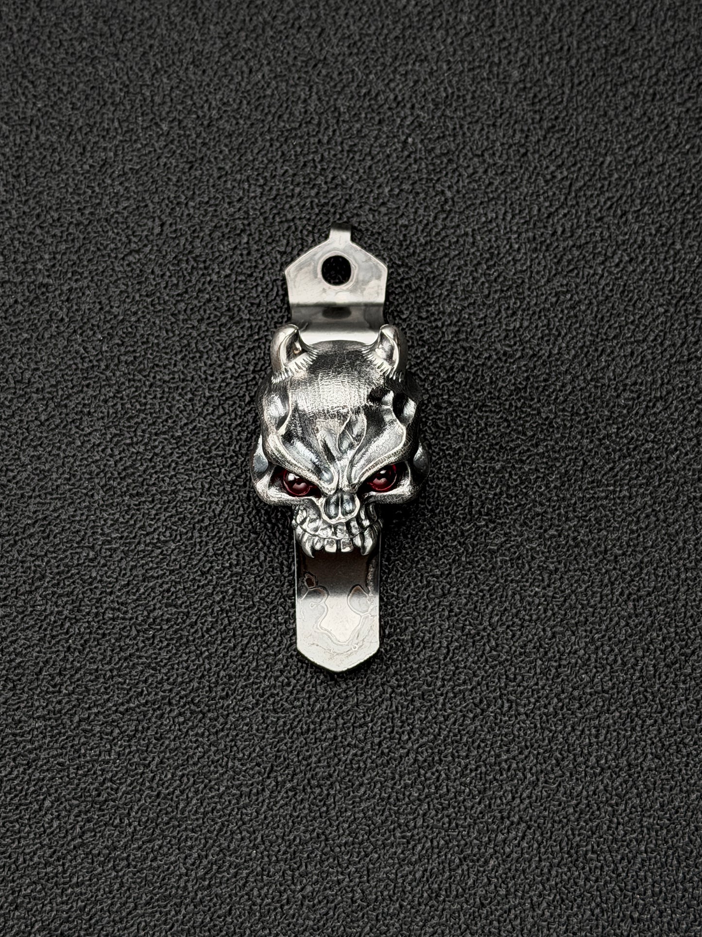 Rare Steel Flame x Starlingear x Strider Knives XL Silver Hannya Warrior Red Eye Pocket Clip