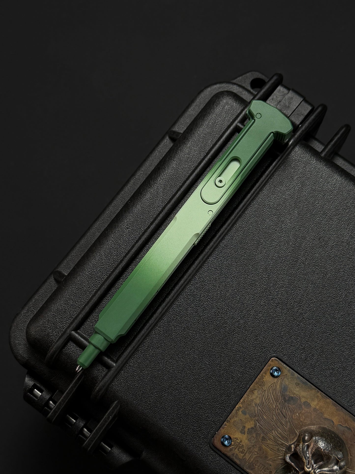 TacticalGeek Lucky Clover Actuator 12 Titanium Tactical Pen