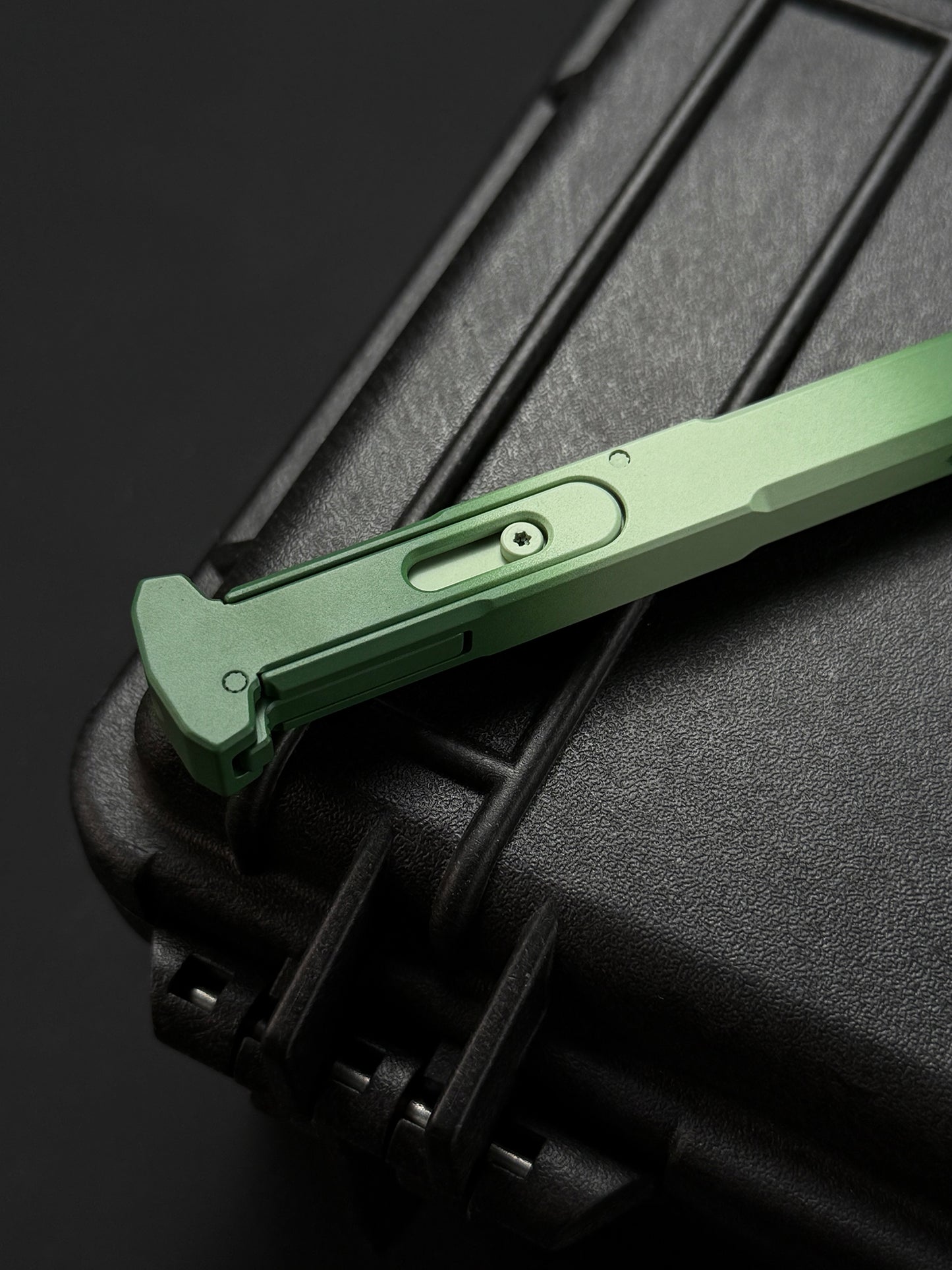 TacticalGeek Lucky Clover Actuator 12 Titanium Tactical Pen