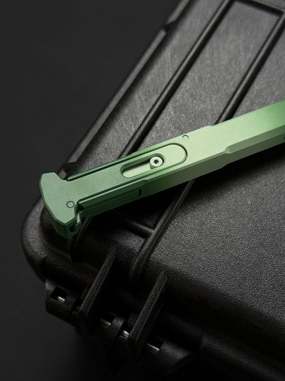 TacticalGeek Lucky Clover Actuator 12 Titanium Tactical Pen
