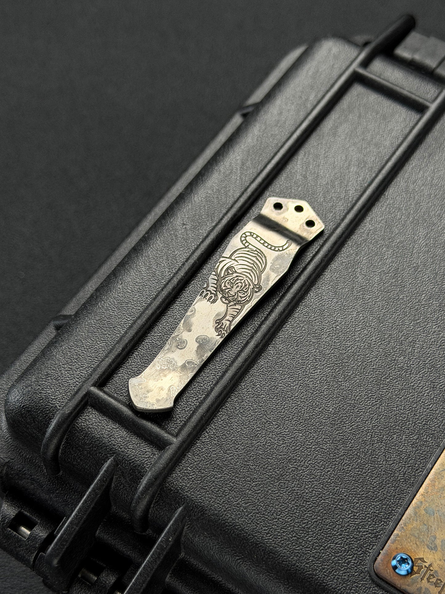 STEEL FLAME 3-Hole 2D Tiger Pocket Clip