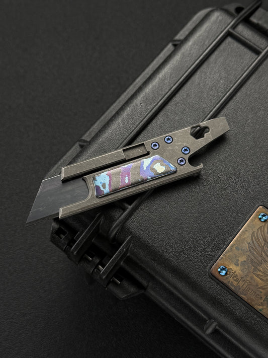 Rare Rexford Knives RUT EDC Utility Knife
Titanium Frame with Zirconium Damascus Inlay