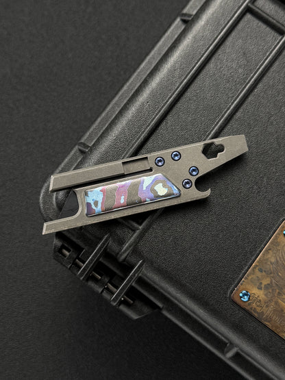 Rare Rexford Knives RUT EDC Utility Knife
Titanium Frame with Zirconium Damascus Inlay