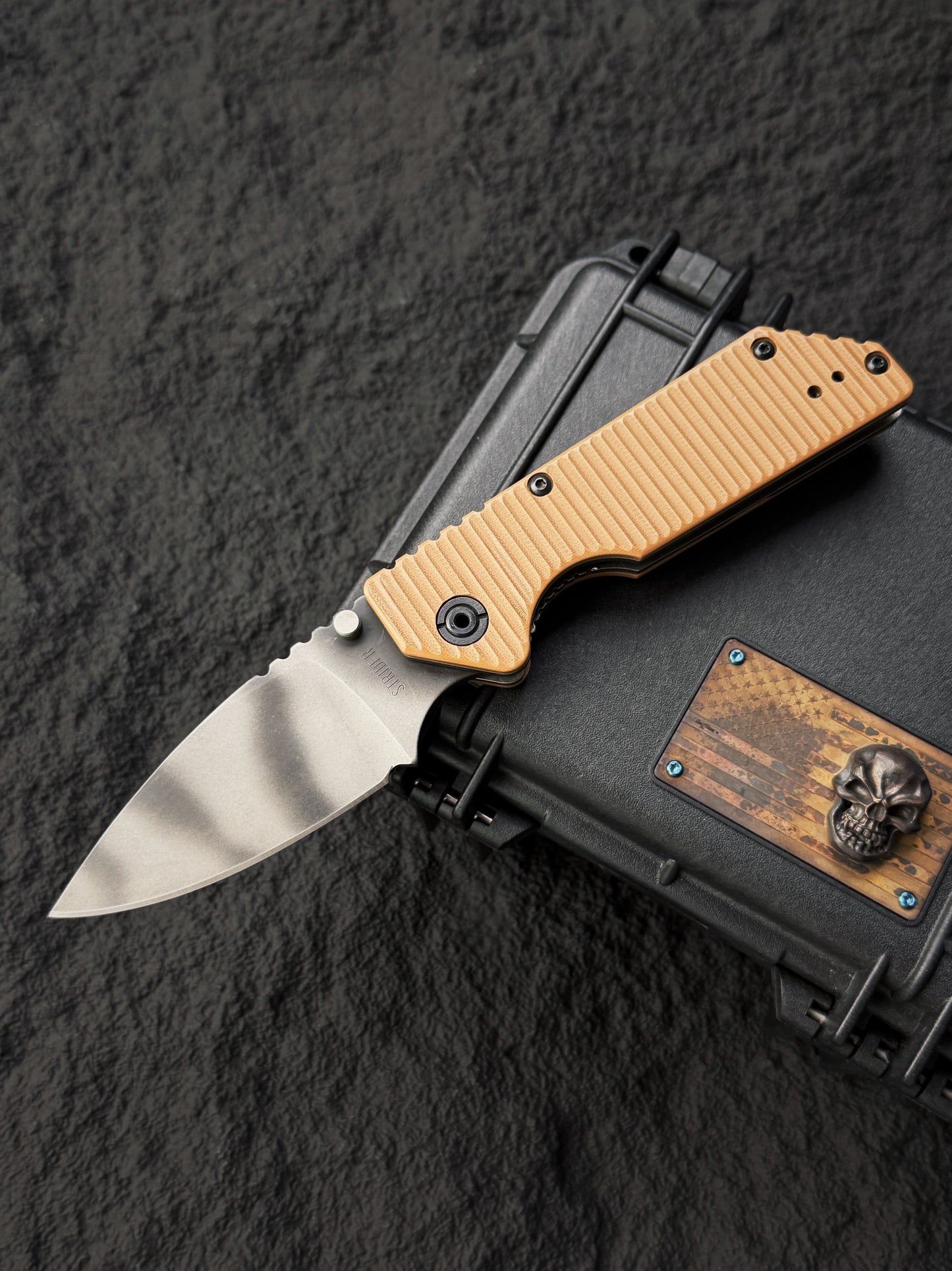 Rare Old School STRIDER KNIVES Tiger Stripe S30V Folder – Desert Tan G10 – BOS Flame Mark