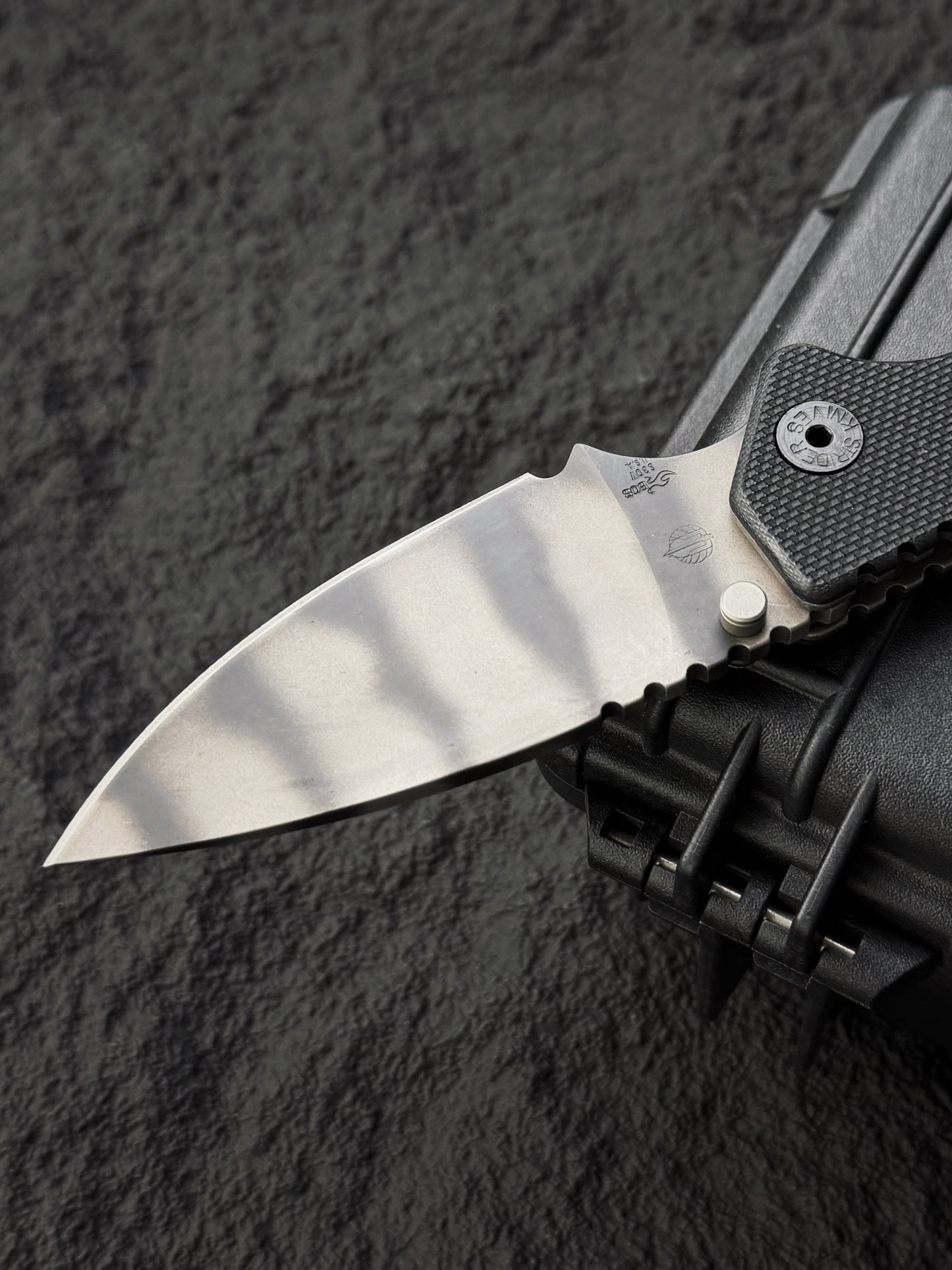 希少 オールドスクール Strider Knives AR Paul Bos フレイムマーク入り｜CPM S30V・ブラックG10