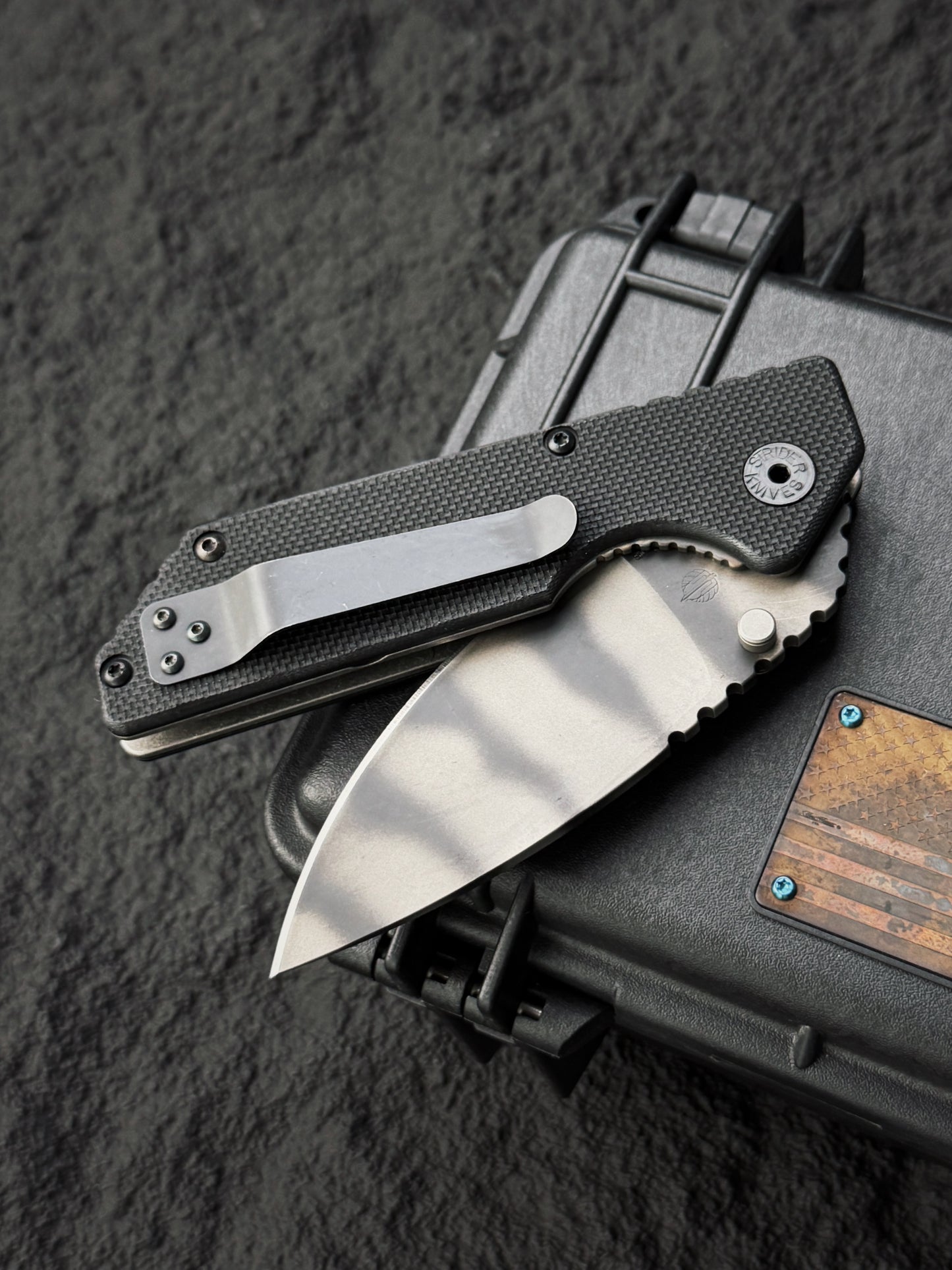希少 オールドスクール Strider Knives AR Paul Bos フレイムマーク入り｜CPM S30V・ブラックG10