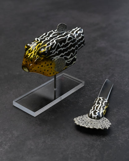 銀座展示会限定 黒澤次夫 手作り ステンレスミニナイフ「ハコフグ」 木彫・手彩色・漆仕上げ魚型シース