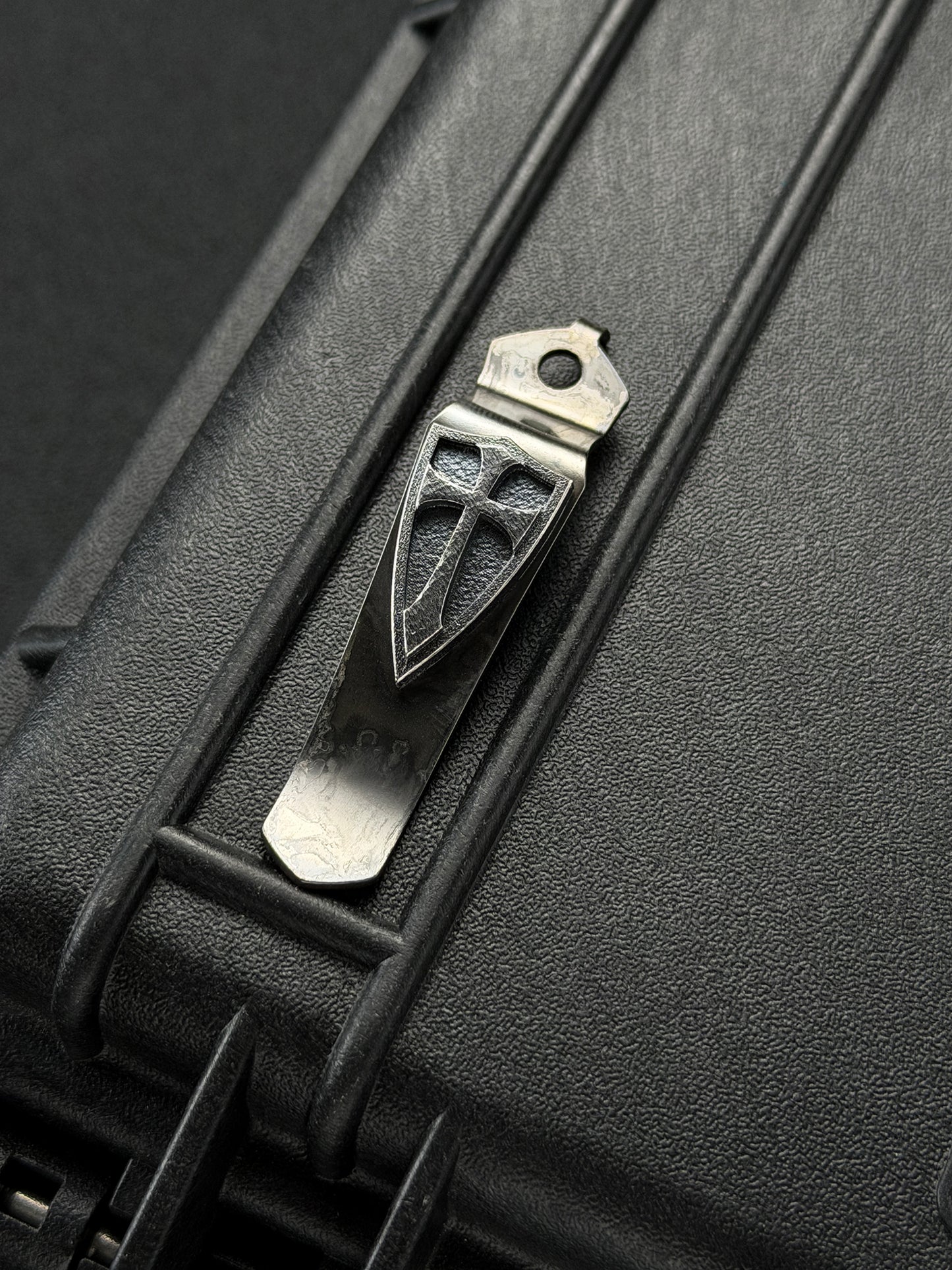 Steel Flame × Starlingear × Strider Knives Collaboration Crusader Orange-Peel Silver Shield Pocket Clip