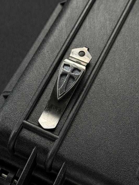 Steel Flame × Starlingear × Strider Knives トリプルコラボ クルセイダー オレンジピール シルバーシールド ポケットクリップ
