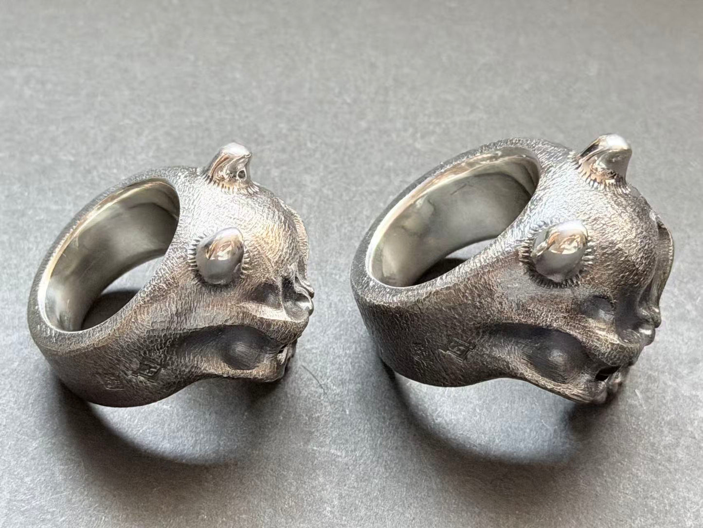 Steel Flame Vigilant Oni ハードウォリアー シルバーリング（レッドアイ）