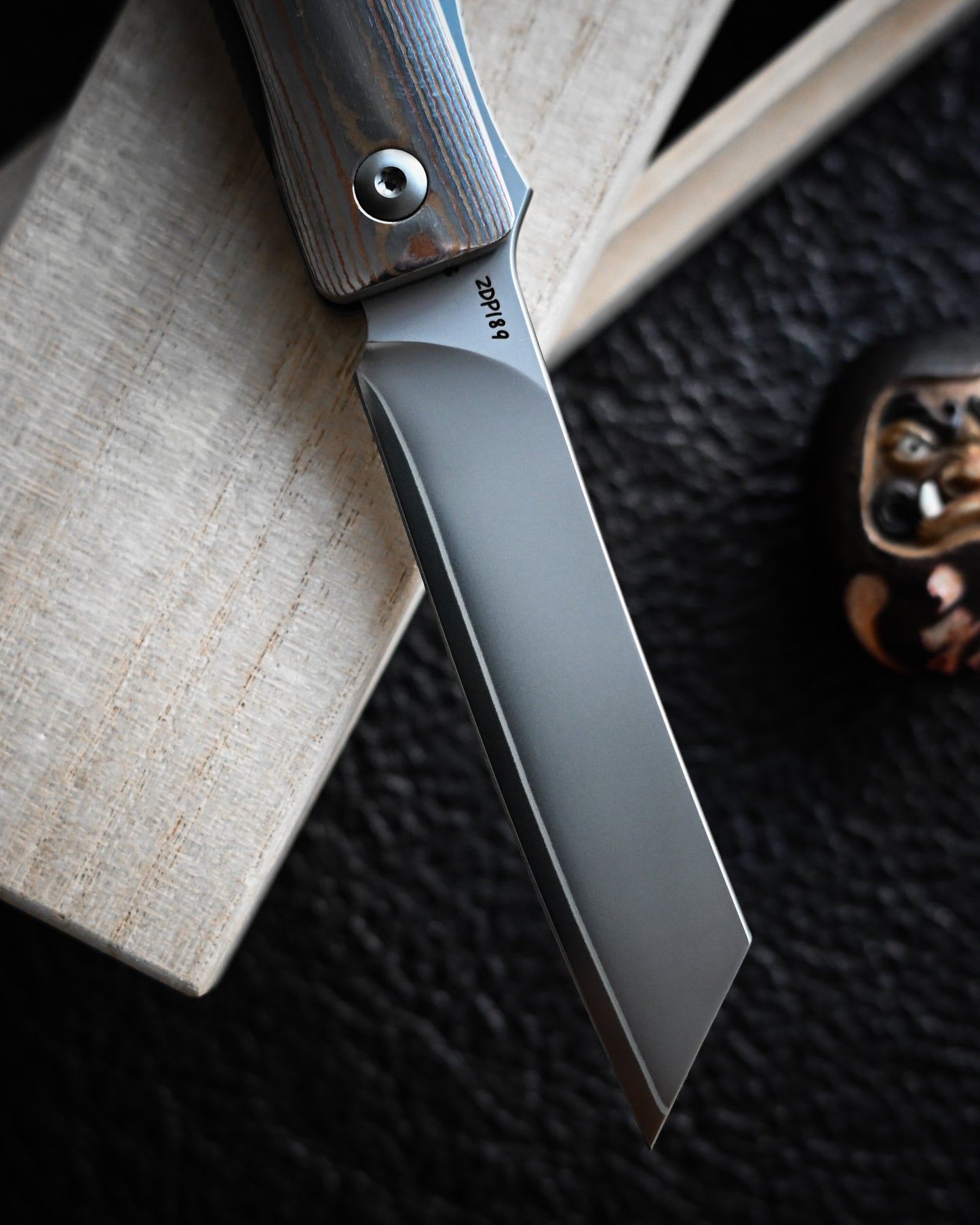 haoworks Eirou “Atsumori” – Obsidian Storm Custom Folding Knife / ZDP189 Blade