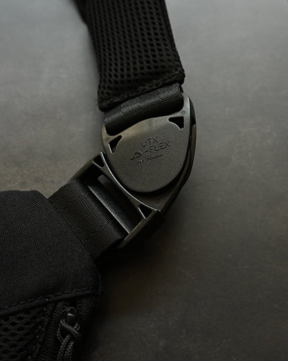 TacticalGeek Cache L1 Concealed Carry Shoulder Bag