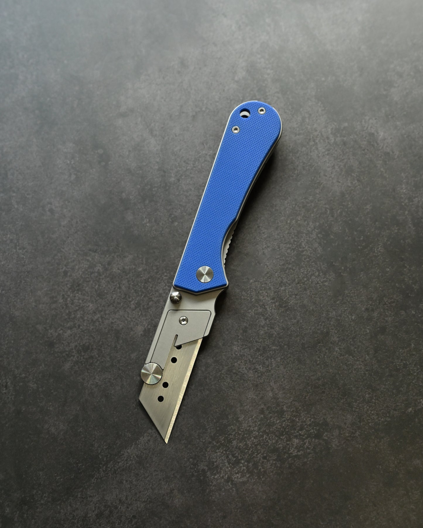 NUKNIVES G10 Blue Handle Quick-Open Replaceable Blade Utility Knife | Kumpanter U23