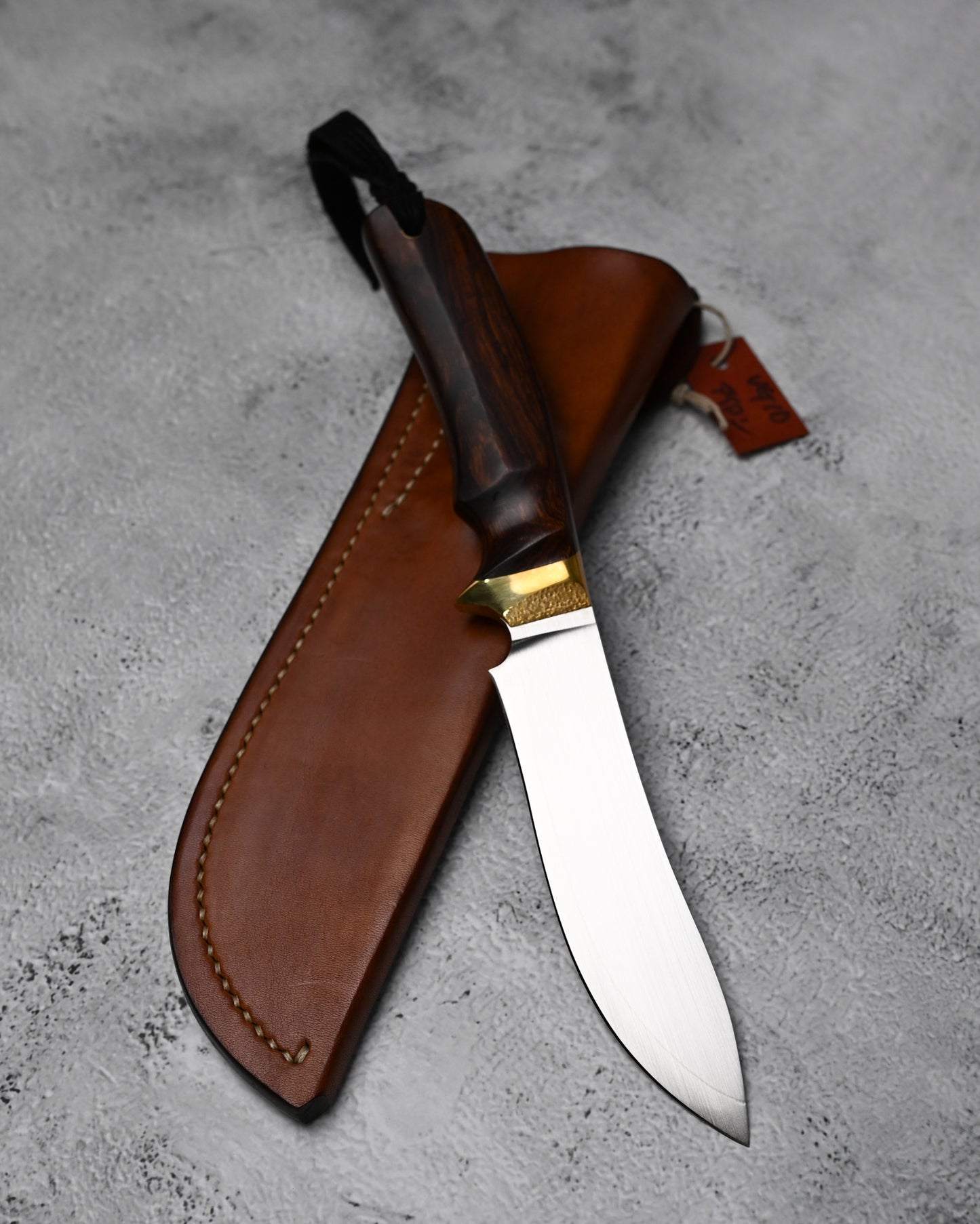 Japan Made Hiroshi Saito Handmade VG10 Outdoor Knife｜Desert Ironwood Handle｜Vegetable-Tanned Leather Sheath