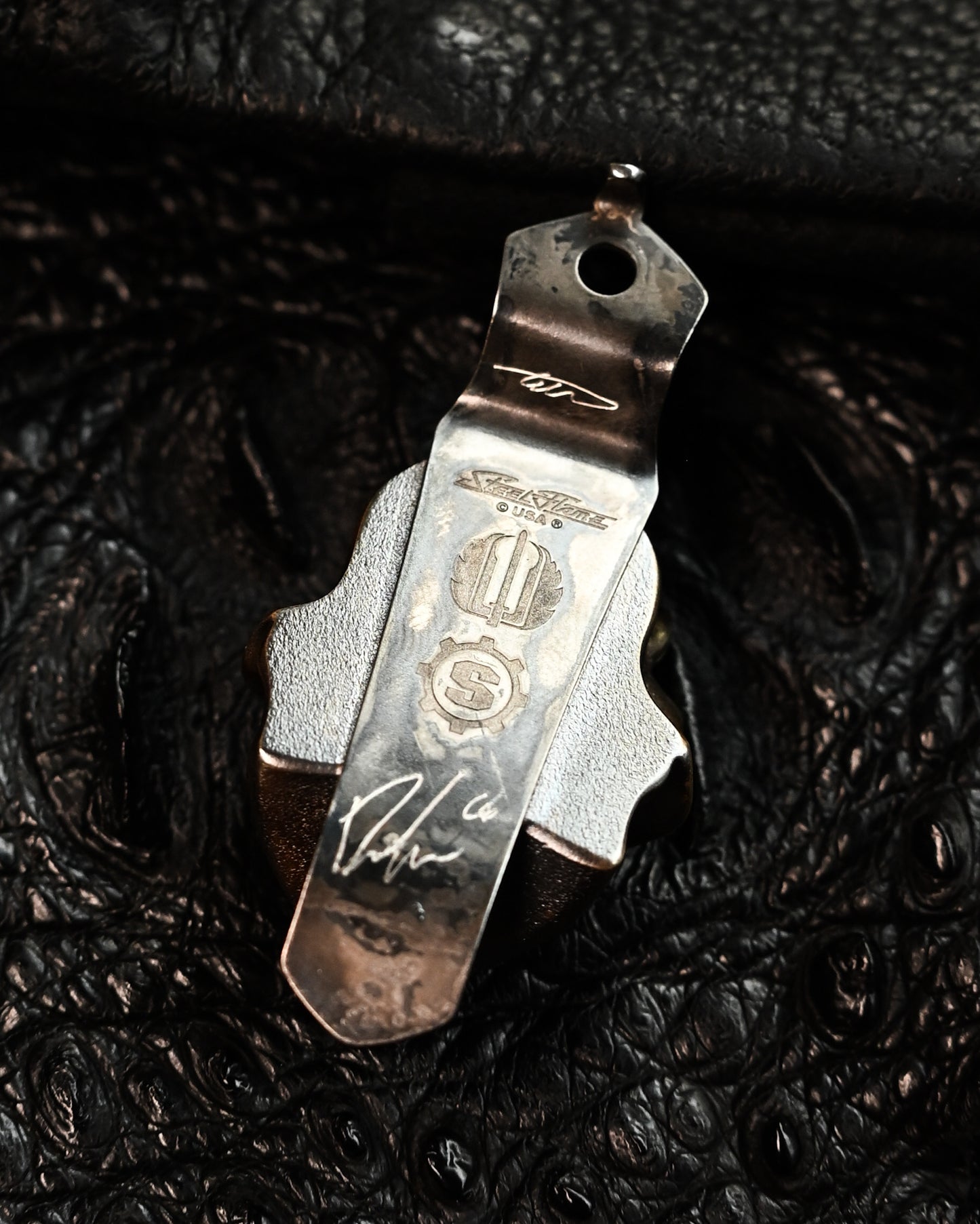 希少 Steel Flame × Starlingear × Strider Knives XXXL ブロンズ Devil Slickster ポケットクリップ サイン入りモデル