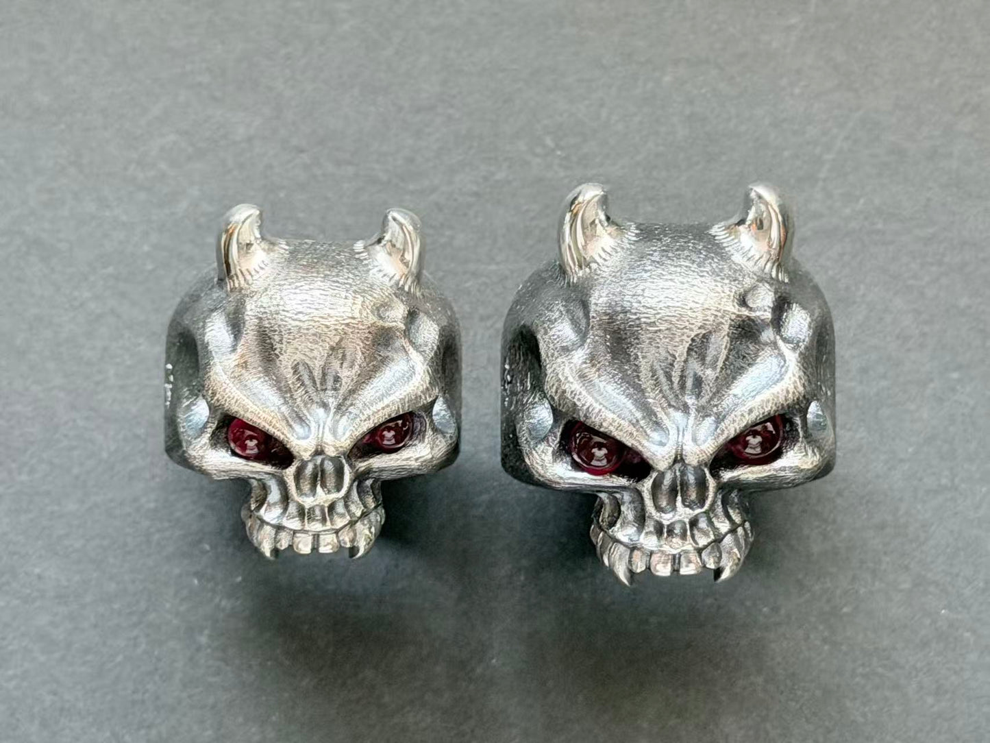 Steel Flame Vigilant Oni ハードウォリアー シルバーリング（レッドアイ）