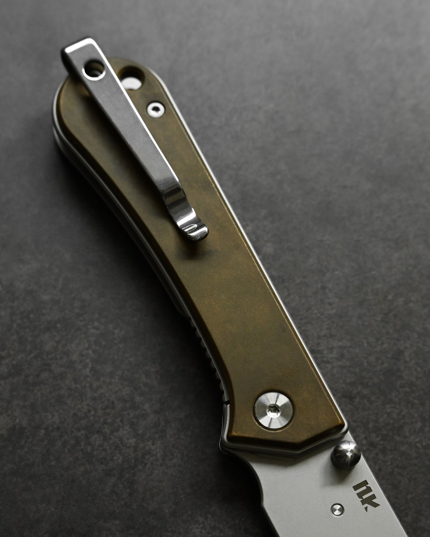 NUKNIVES Brass Handle Quick-Open Replaceable Blade Utility Knife Kumpanter U23