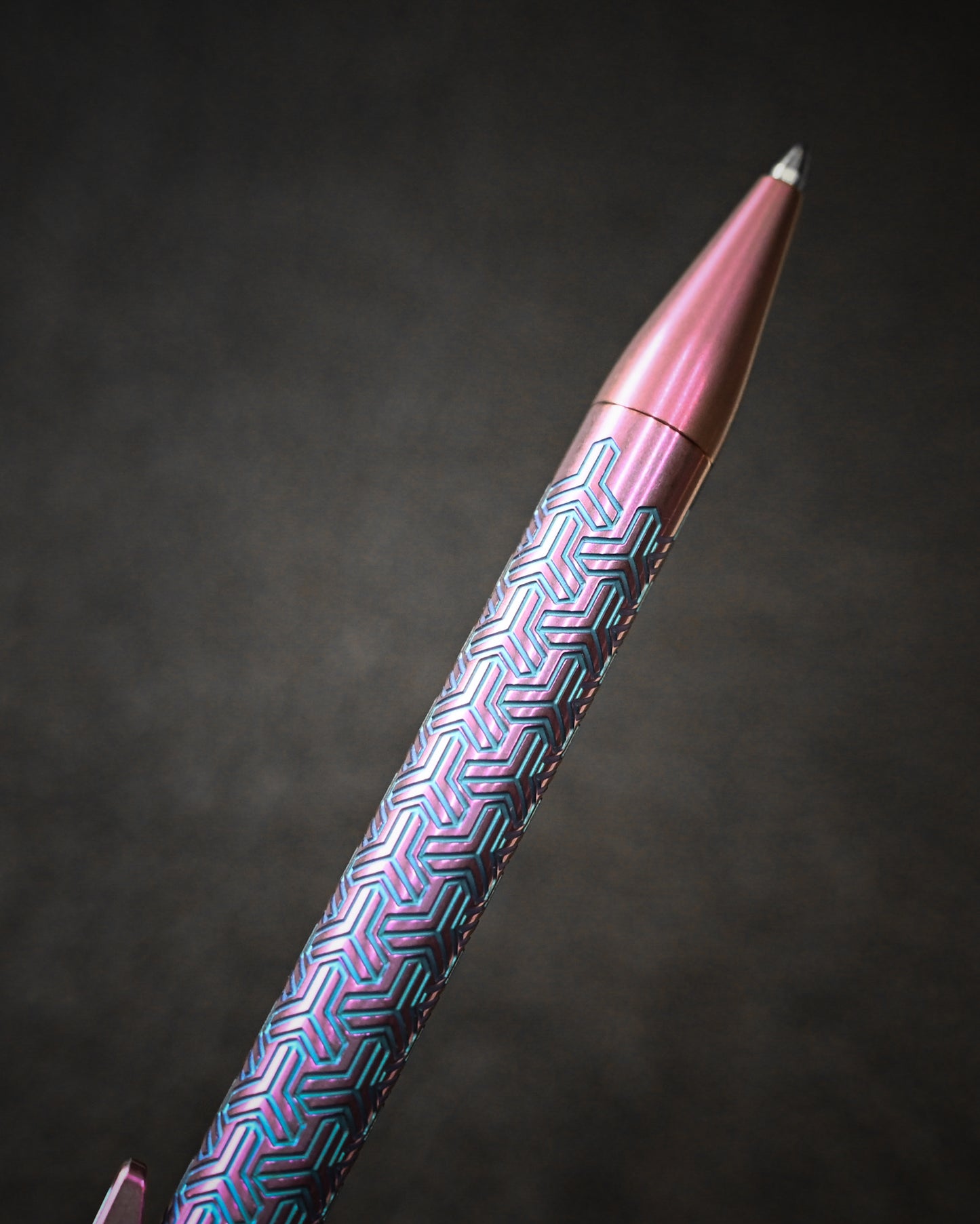 TACRAY Titanium Bolt Action Pen sunizumi Interlock pattern