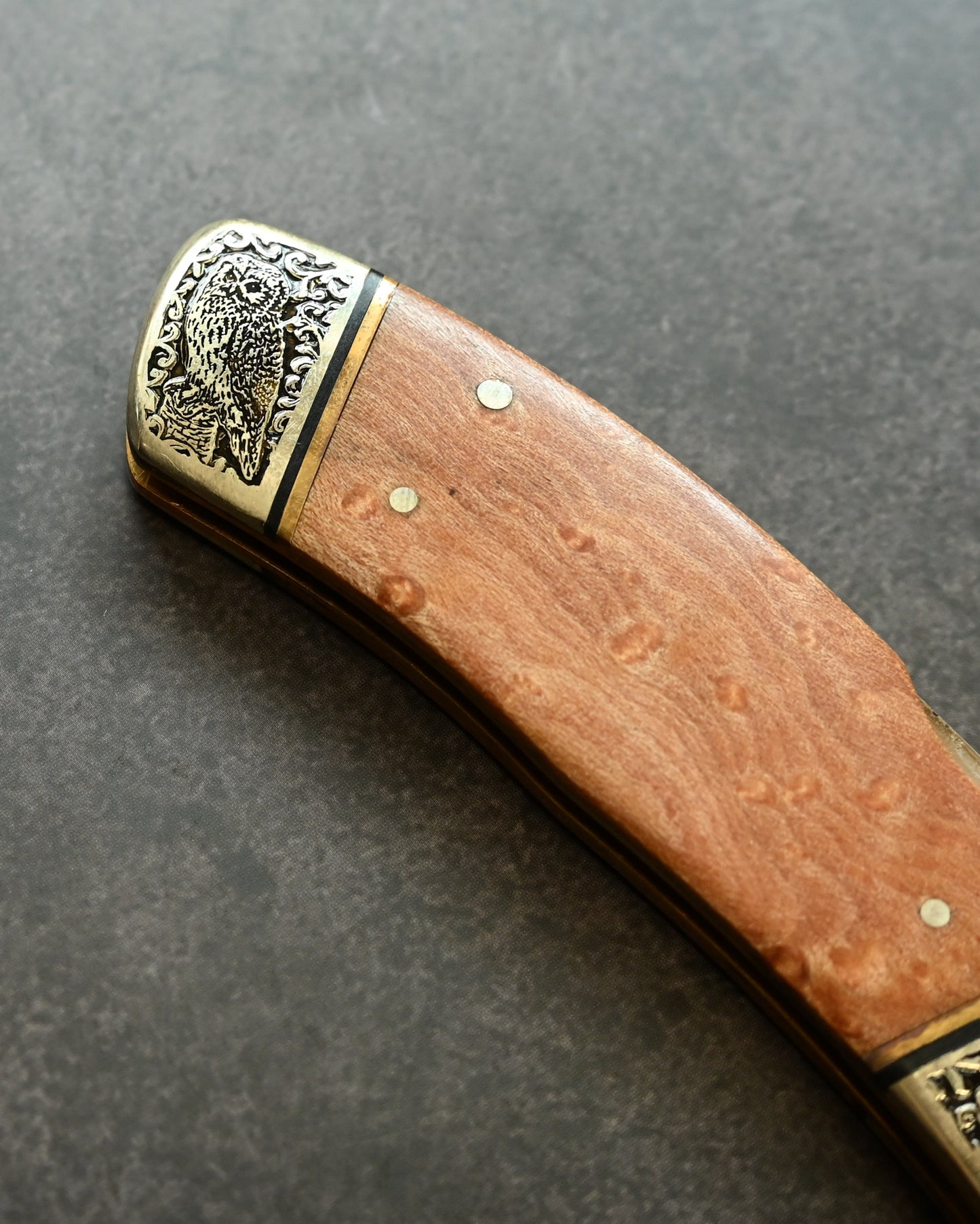 Katsuhiko Miura Handmade Folding Knife – Animal Engraving Series