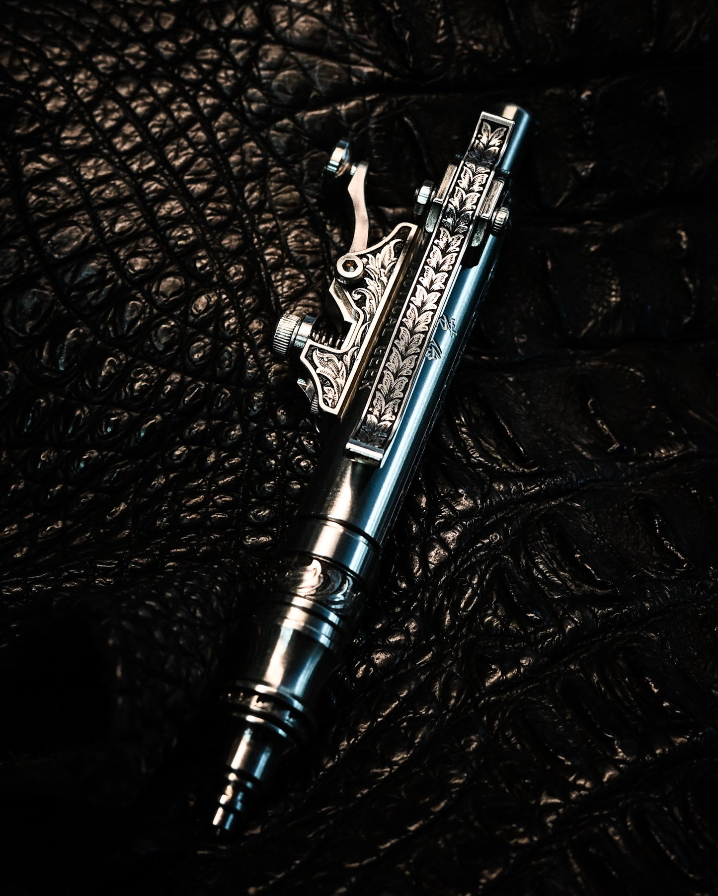 One-Off アーティスト彫刻 EDCペン 尋木作｜中山英俊 × TacticalGeek コラボレーションモデル