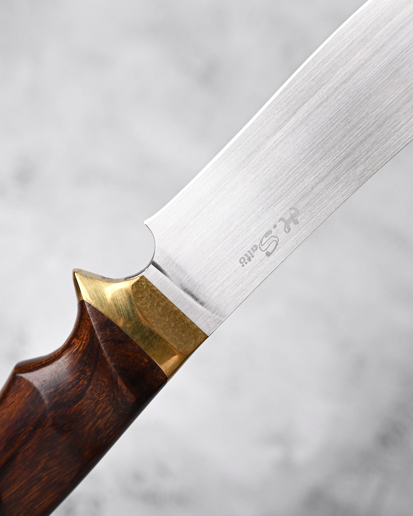 Japan Made Hiroshi Saito Handmade VG10 Outdoor Knife｜Desert Ironwood Handle｜Vegetable-Tanned Leather Sheath