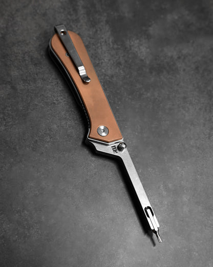 NUKNIVES T33 マルチファンクション折りたたみスクリュードライバー – レッドカッパー（純銅）ハンドル［EDCポーチ付属］