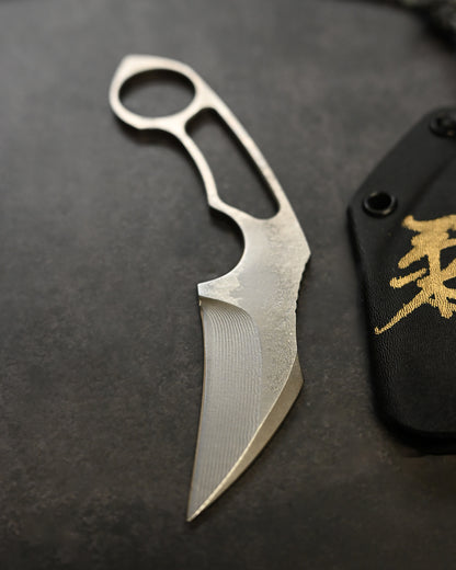 Kobe Exhibition Limited Extremely Rare Kiku Knives Kikuo Matsuda Compact Custom Model Karambit Kuron SPG2 Steel

