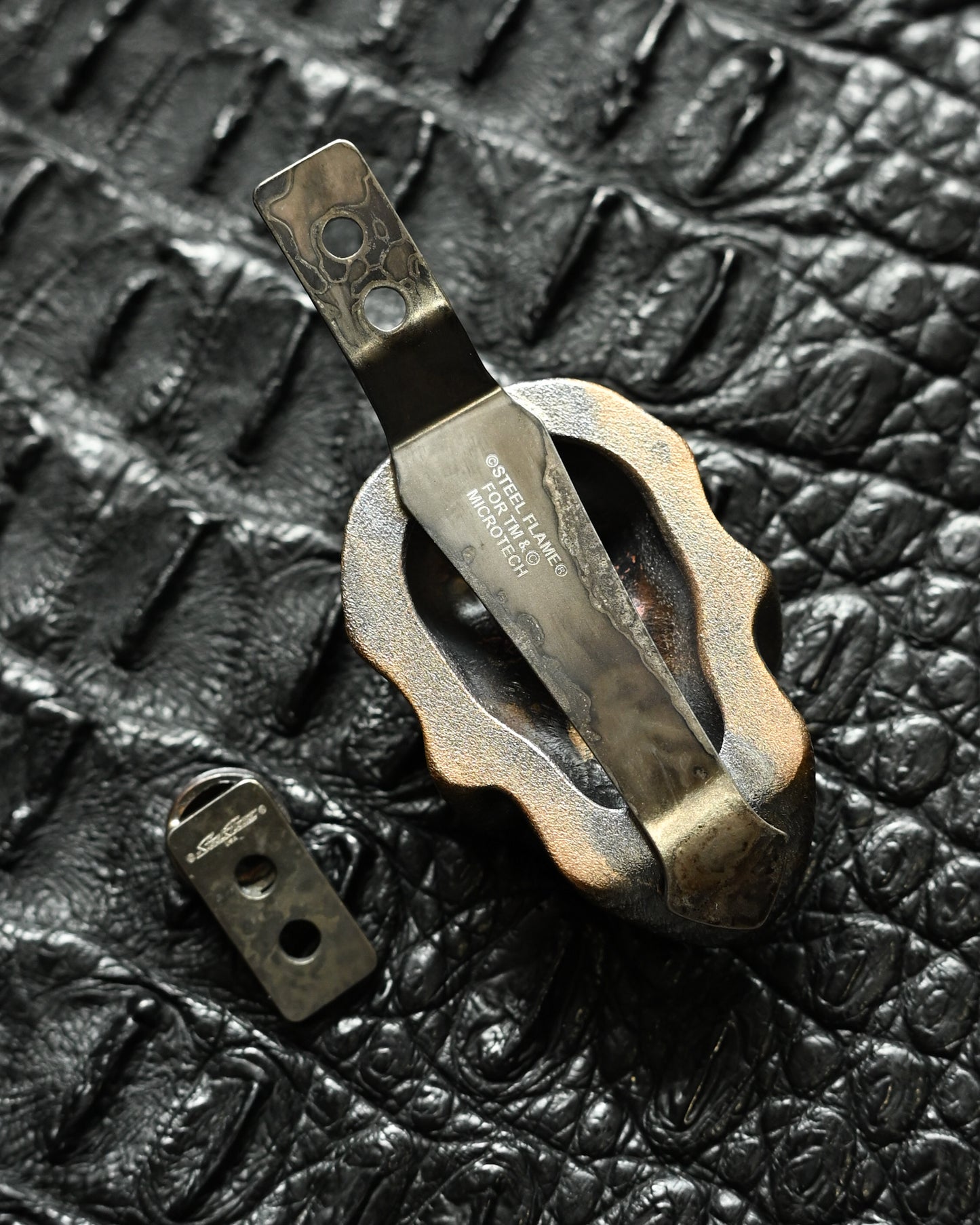 Steel Flame × Microtech Collaboration Skull Pocket Clip – Stitch Exclusive / Bronze / XXXXL / FC 9mm Luger Inlay / Limited Edition