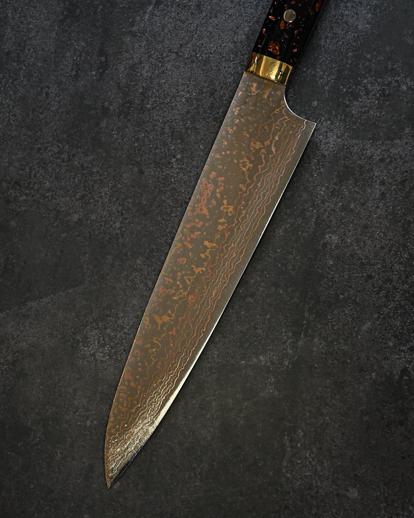佐治武士 V金10W 有色ダマスカス 牛刀 240mm 黒茶コーリアンハンドル 手打ち包丁