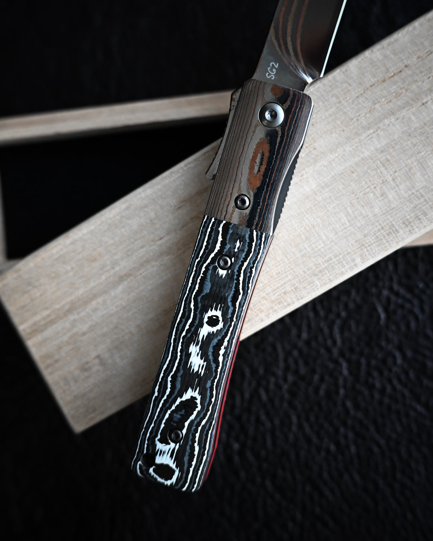 haoworks Eirou Atsumori Custom Folding Knife – Obsidian Storm