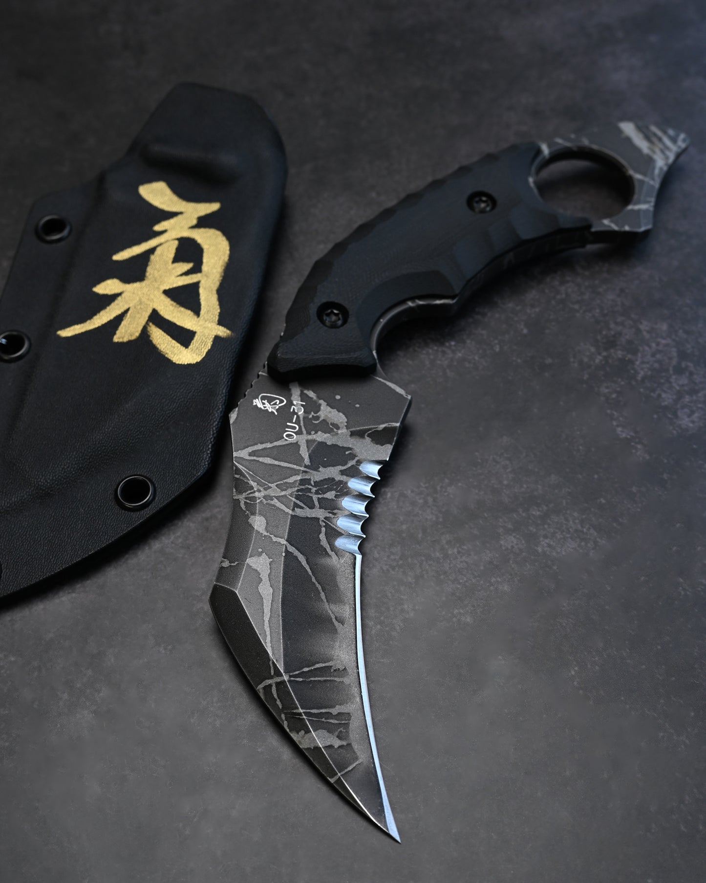 KIKUKNIVES Karambit Hawk Rare Ginza Exhibition Edition – OU-31 Steel, Black G10 Handle, Personally Signed
